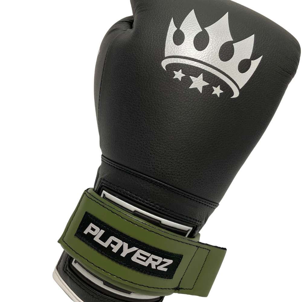 King Pro Boxing Bokshandschoenen BG2 met vetersluiting - Blauw/Wit King Pro Boxing Bokshandschoenen BG2 met vetersluiting - Blauw/Wit